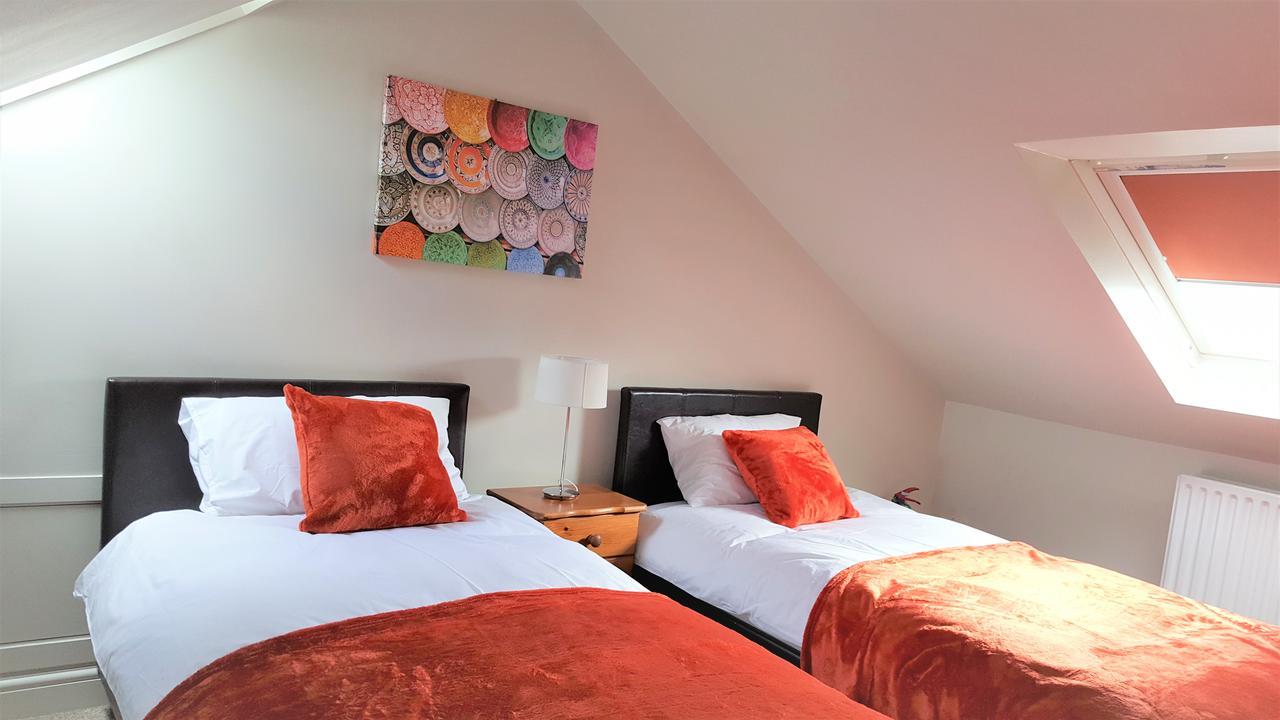 Swindon City Centre Duplex - Entercloud9Sa Εξωτερικό φωτογραφία