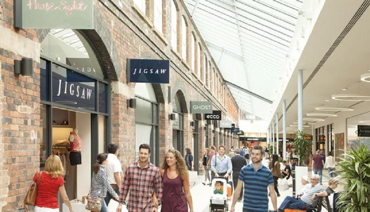 Swindon City Centre Duplex - Entercloud9Sa Εξωτερικό φωτογραφία